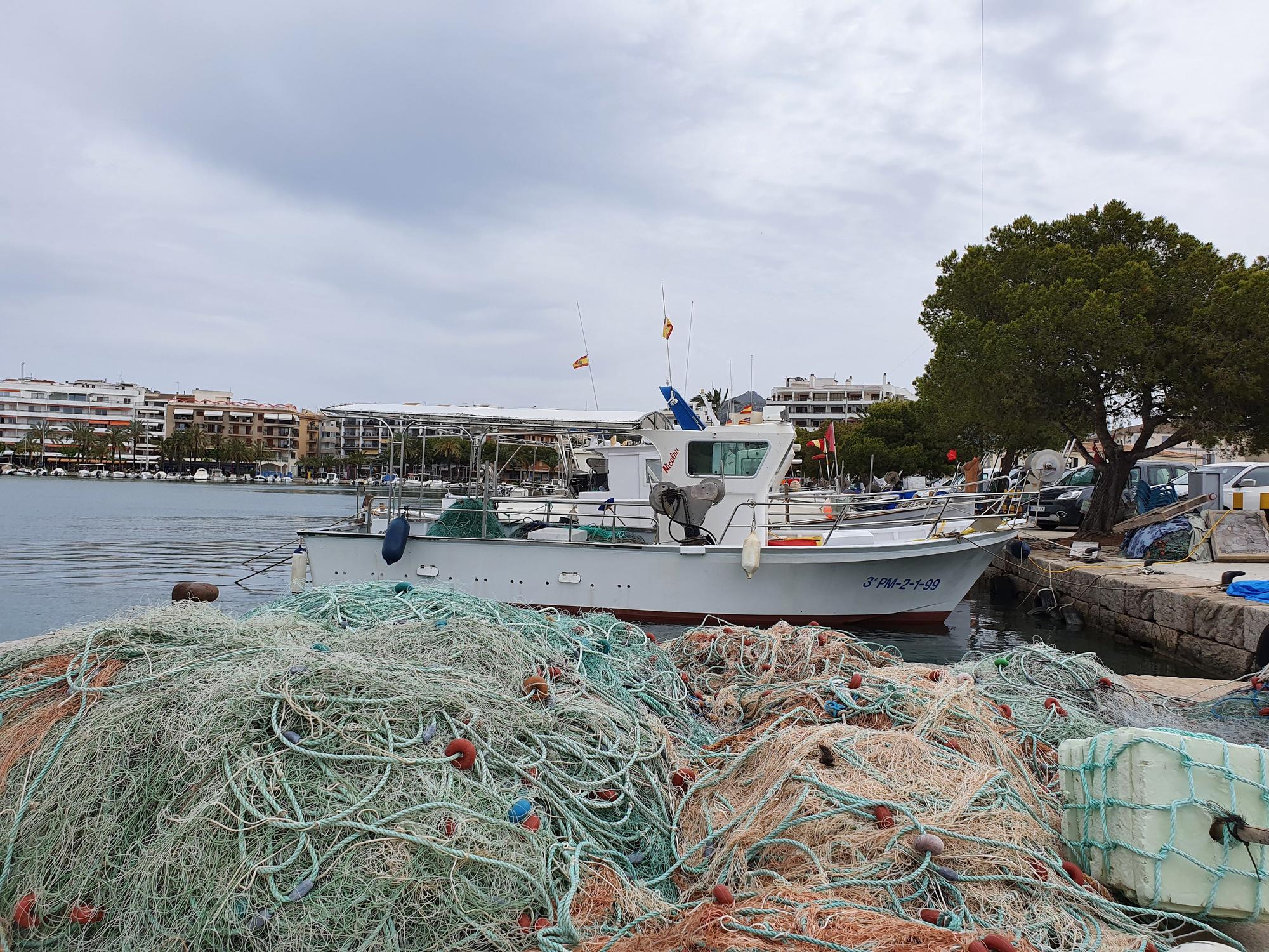 Los pescadores se quedan en tierra