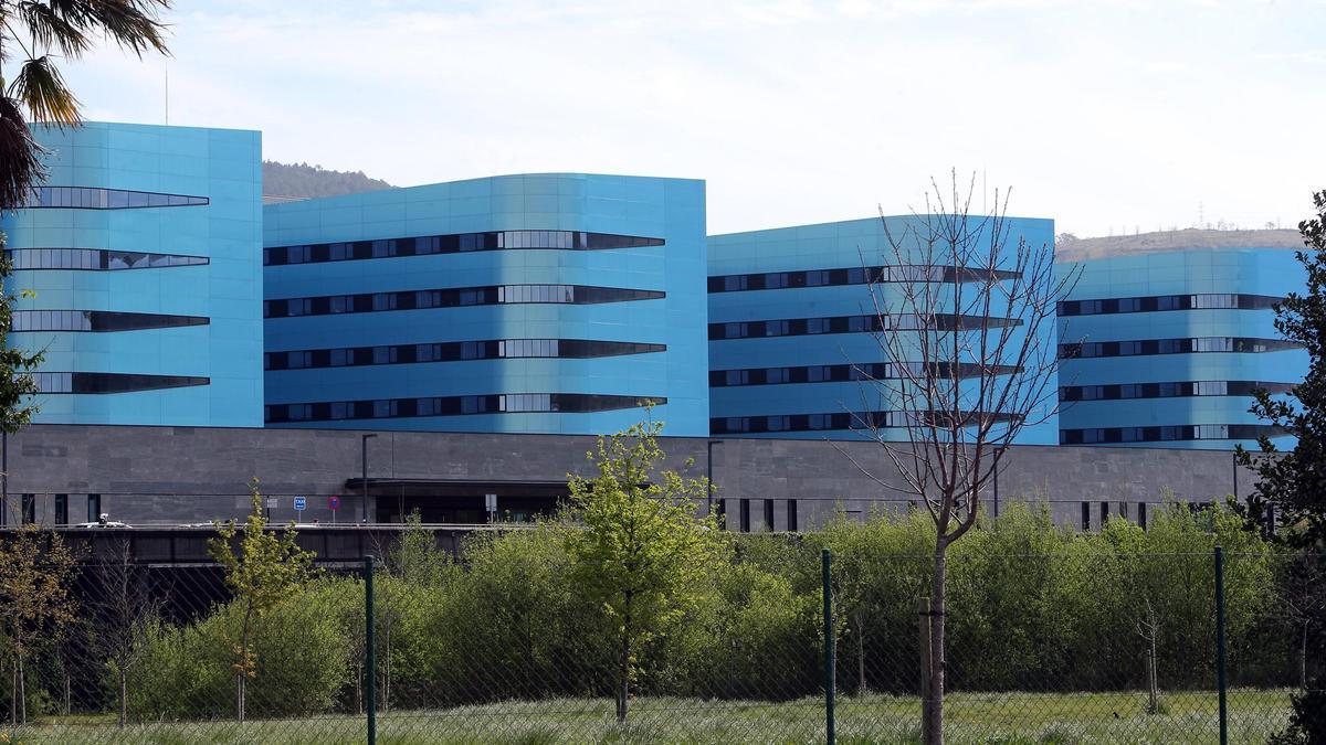 Vista general de las diferentes velas del Hospital Álvaro Cunqueiro.