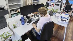 Les autonomies del PP paguen el sou íntegre als funcionaris de baixa