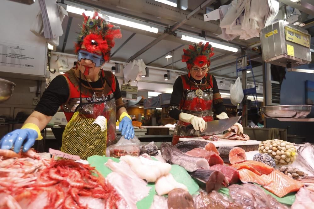 Carnaval - Els comerciants del Mercat de Lleó homenatgen les civilitzacions antigues