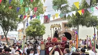 Una romería de San Benito sin insolaciones y la tradición de siempre en las calles de La Laguna