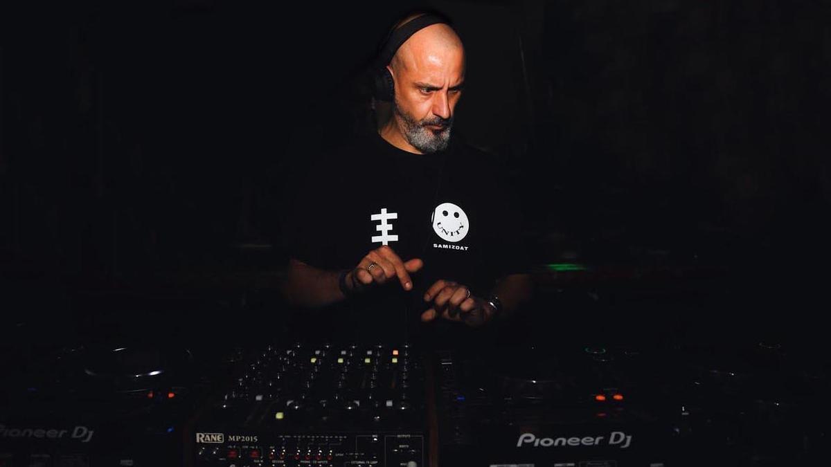 DJ APOLO NITSA