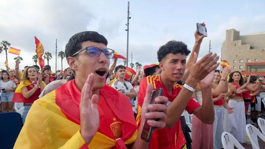 Gran Canaria celebra la Segunda copa del Mundo de España