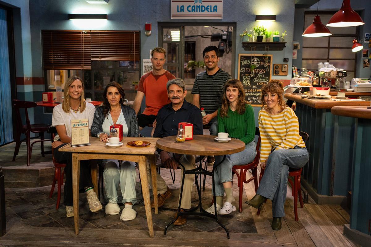 ‘La casa nostra’, la ‘sitcom’ de Dani de la Orden amb què 3Cat recuperarà l’esperit de ‘Plats bruts’ ‘La casa nostra’, la ‘sitcom’ de Dani de la Orden amb què 3Cat recuperarà l’esperit de ‘Plats bruts’
