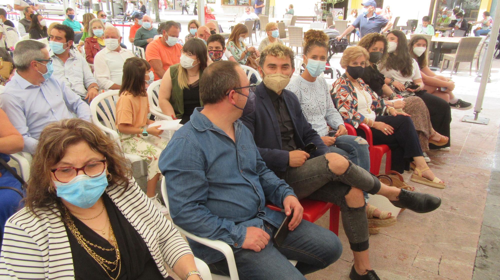 Emocionante homenaje a Laura Barranco e Isabel Valiente, en Cangas de Onís