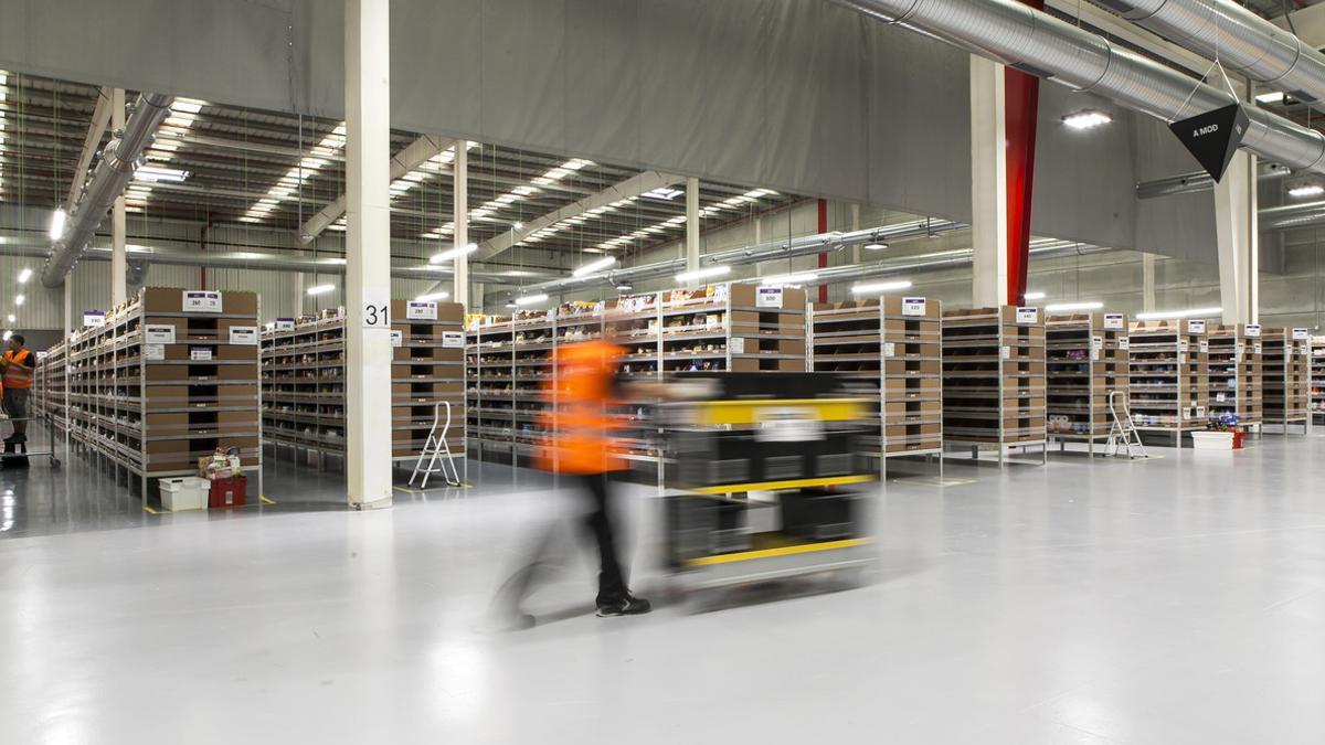 El nuevo centro de Amazon Pantry de Castellbisbal.