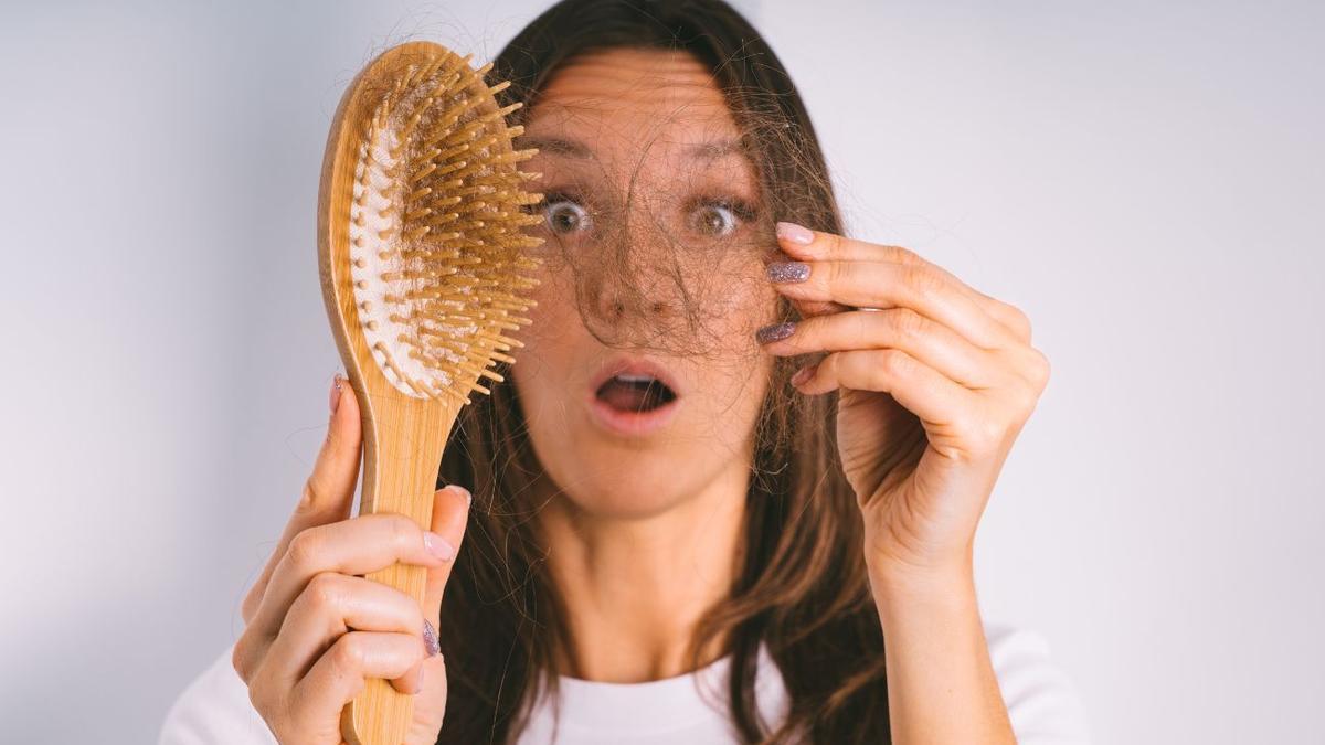CEPILLOS PELO | Cómo limpiar un peine: el secreto para un cabello más saludable