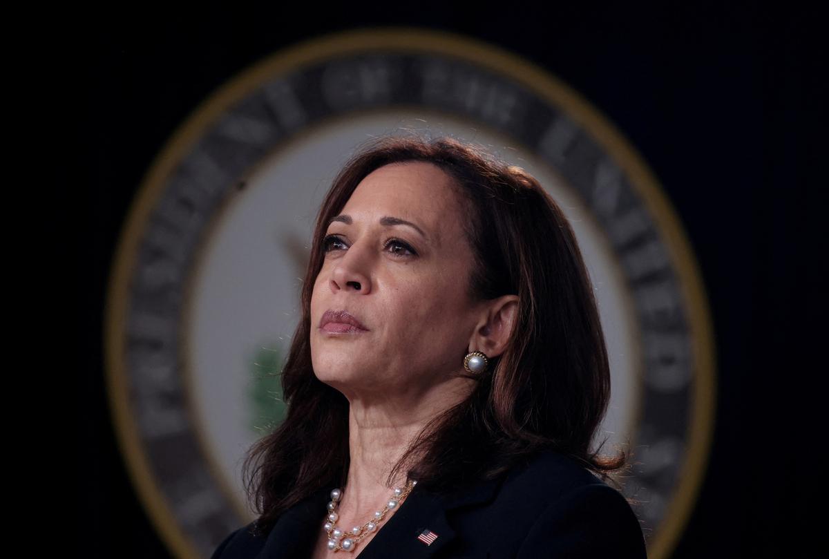 Kamala Harris, con su collar de perlas.