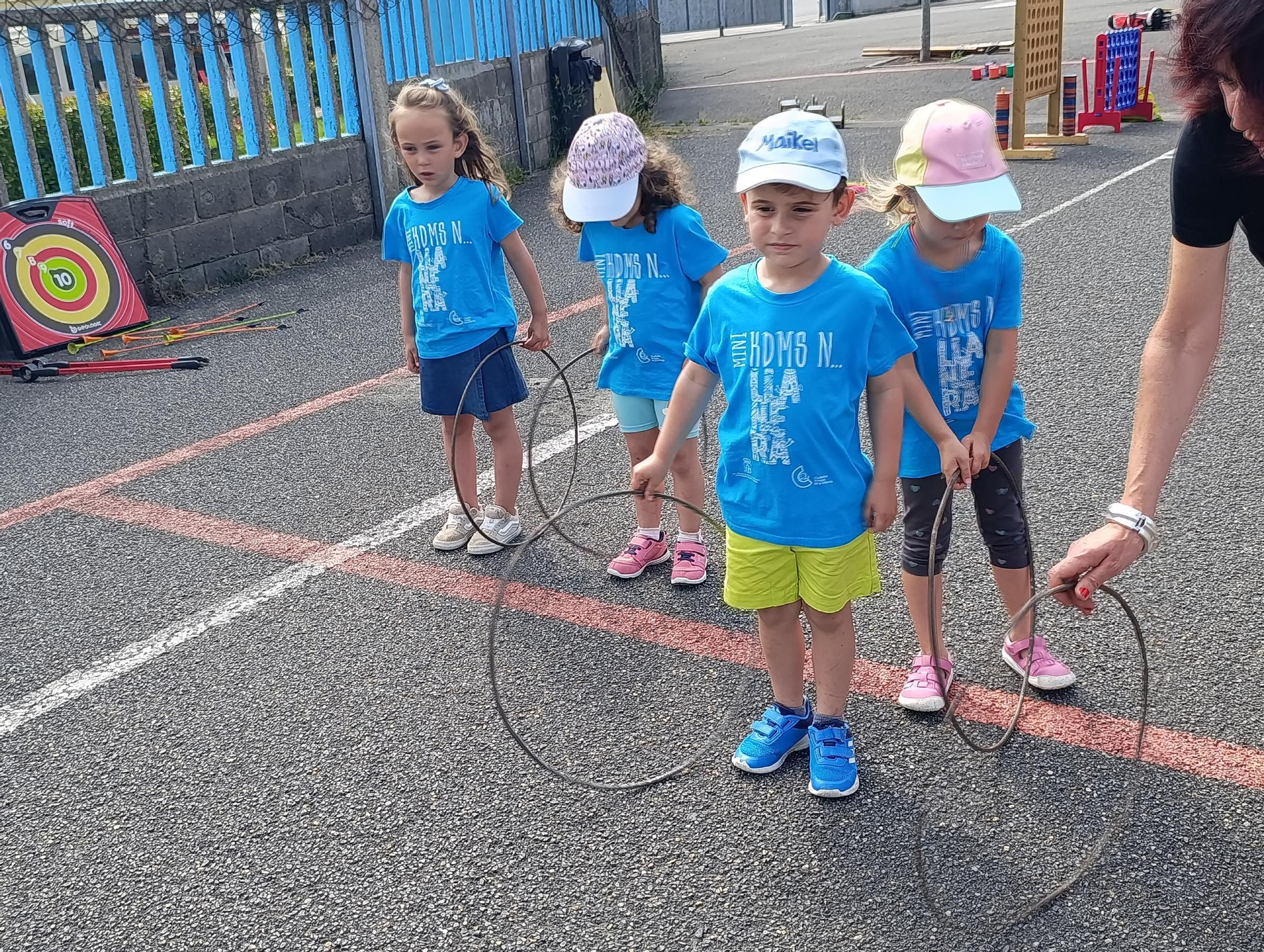 Llanera concilia en verano con MiniKDMS