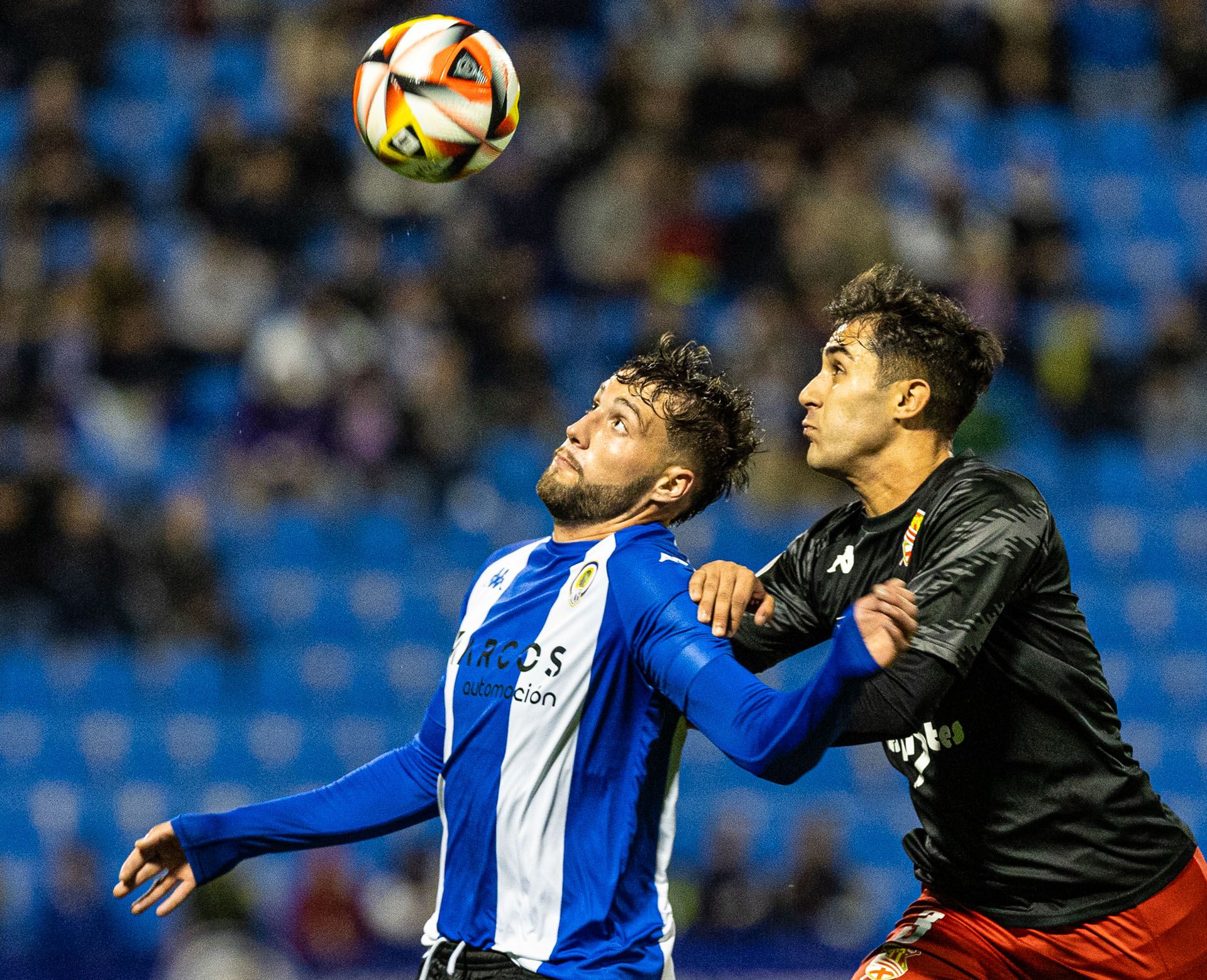 Samu Vázquez da los tres puntos al Hércules