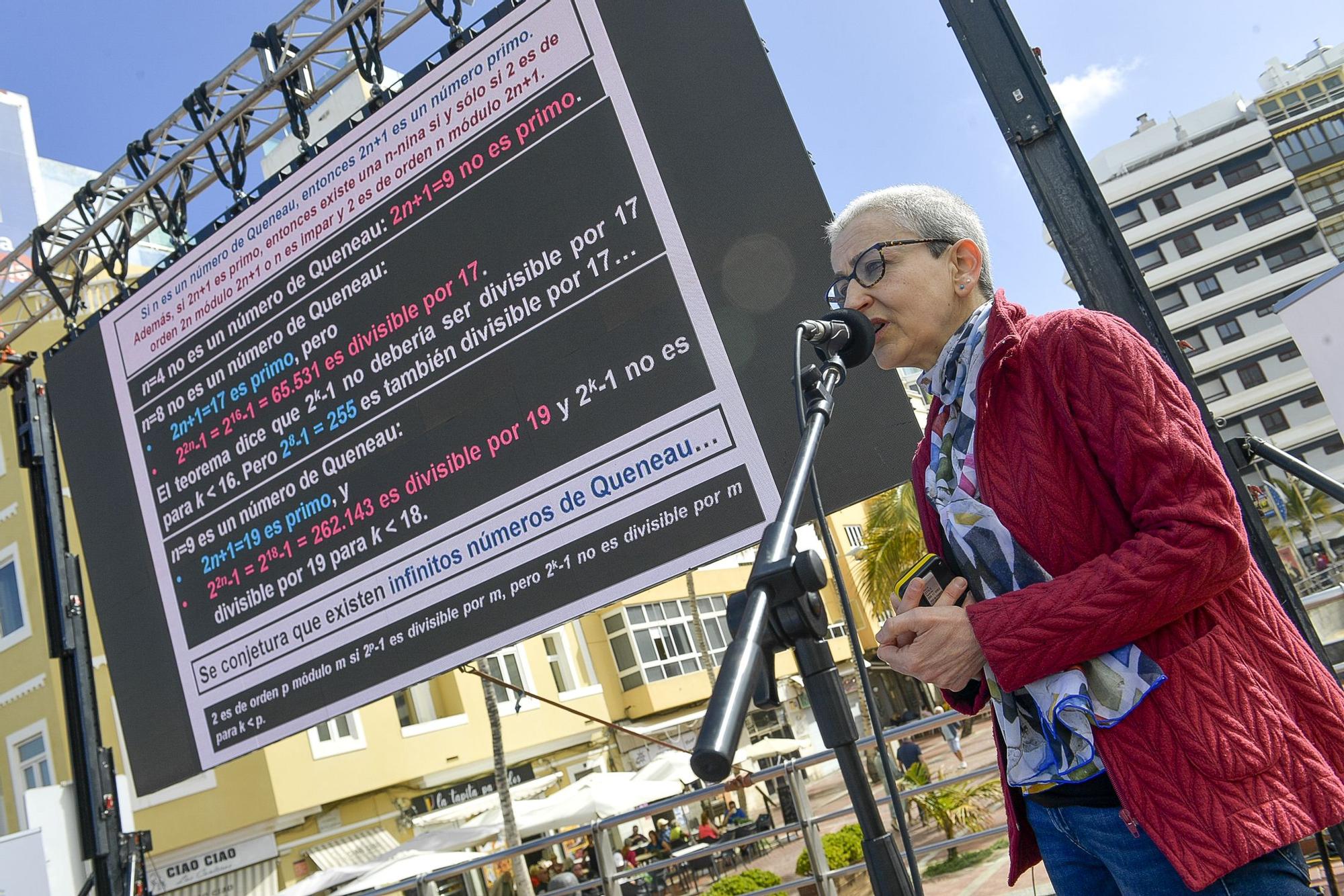 Fiesta de las Matemáticas y el Libro en la Plaza de la Puntilla