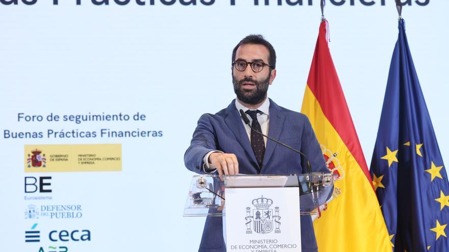 Cuerpo afirma que el nuevo gobernador del Banco de España será &quot;intachable&quot; y confía en pactarlo con el PP en &quot;semanas&quot;