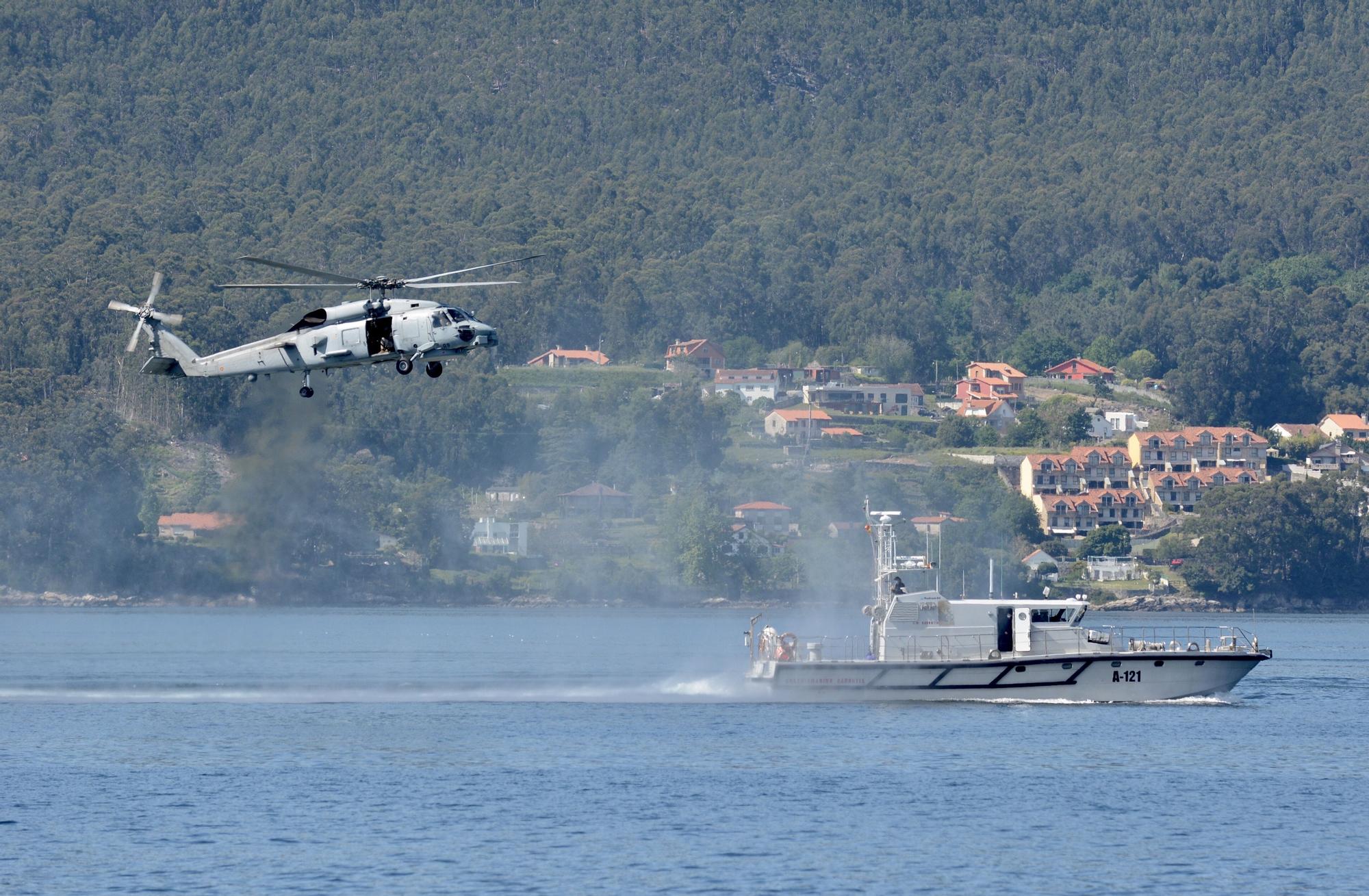 Así de espectacular fue la 'batalla' de la Armada en la Ría de Pontevedra