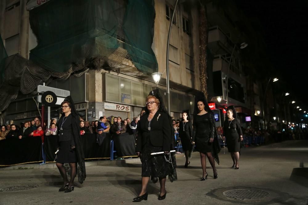 La Esperanza y el Cristo de la Caída protagonizaron el Encuentro en la Vía Doloresa de la Semana Santa de Torrevieja