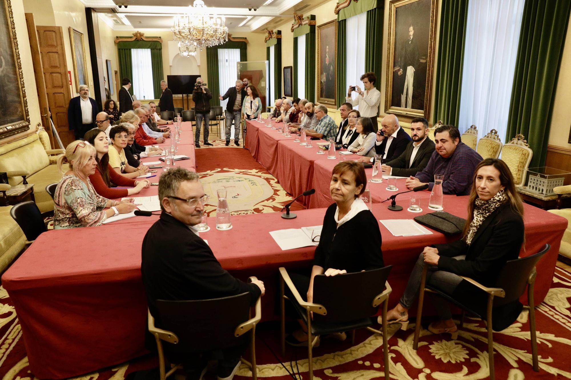 En imágenes: Así fue el consejo social tras el carpetazo al vial de Jove