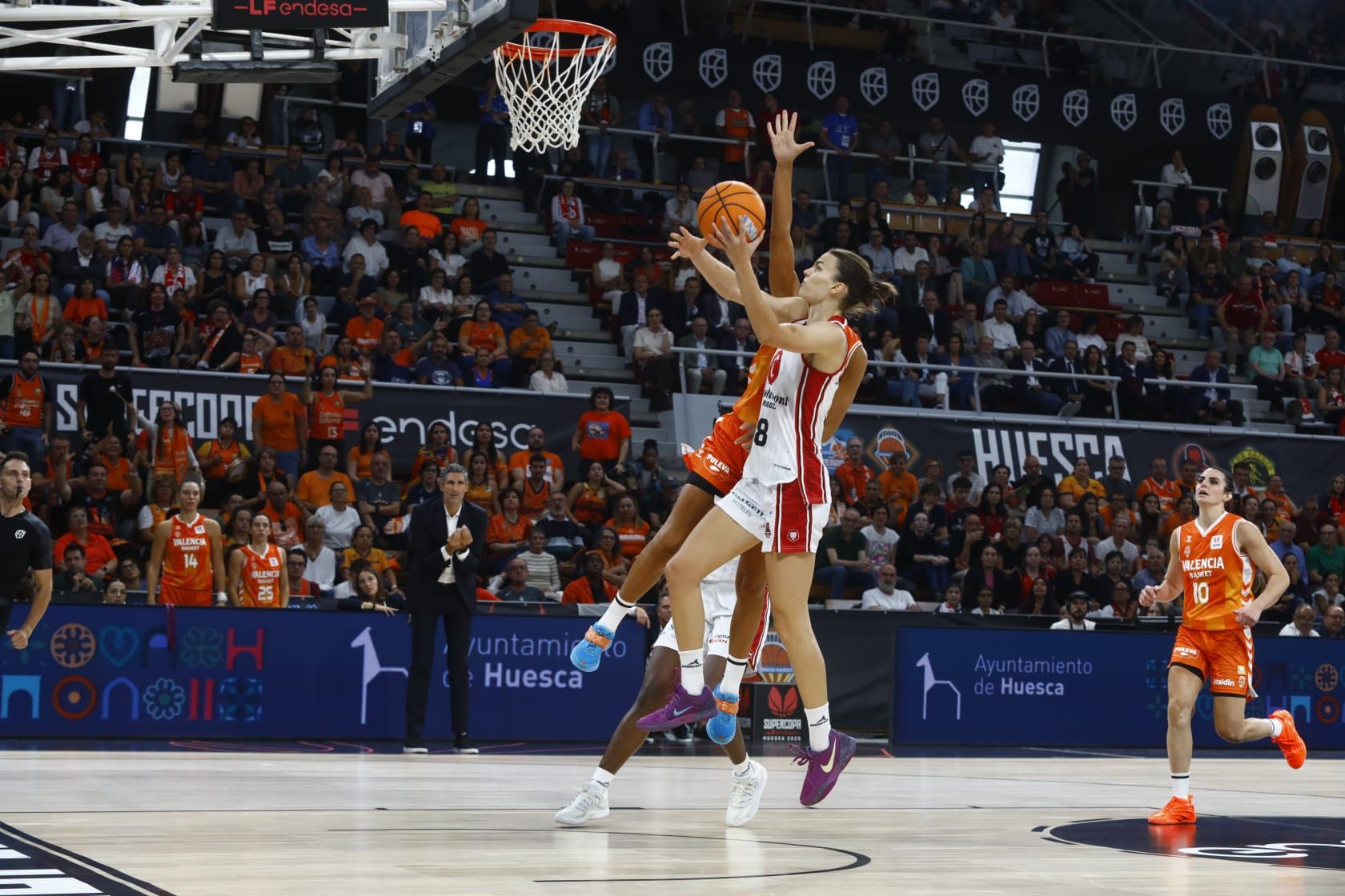 El Casademont Zaragoza - Valencia Basket, en imágenes