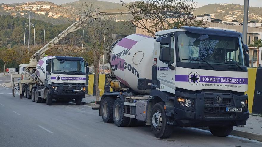 La flota de camiones de la empresa de hormigones Hormort ha sido renovada.