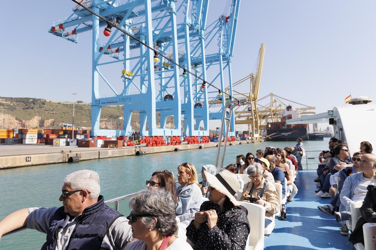 Jornada de puertas abiertas en el Port de Barcelona