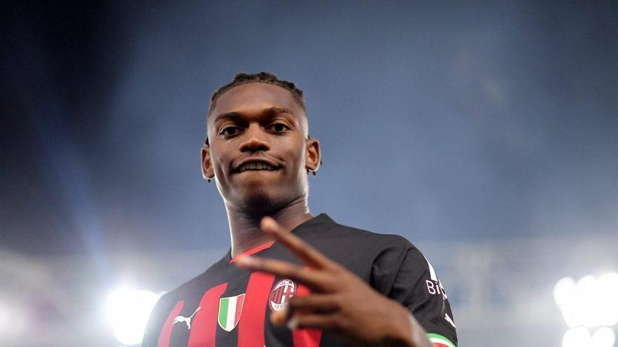 Rafael Leao anuncia su salida del AC Milán