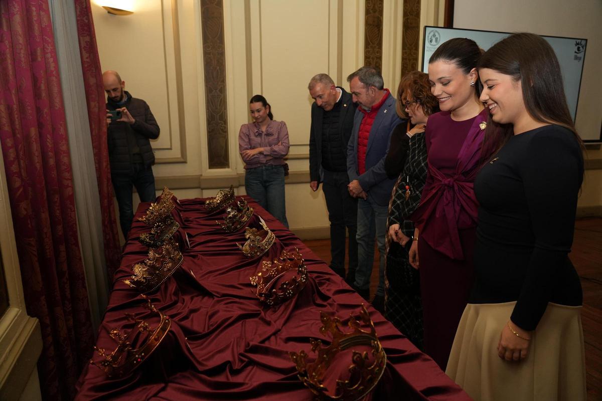 Galería de imágenes: La Ordre Bellatora reúne las joyas de 22 Na Violants de la historia de la Germandat