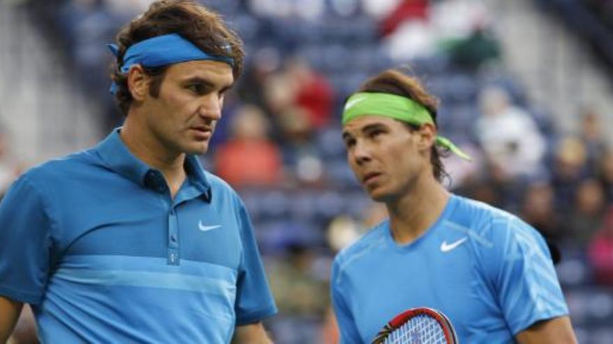 Nadal y Federer durante su partido de semifinales en Indian Wells.