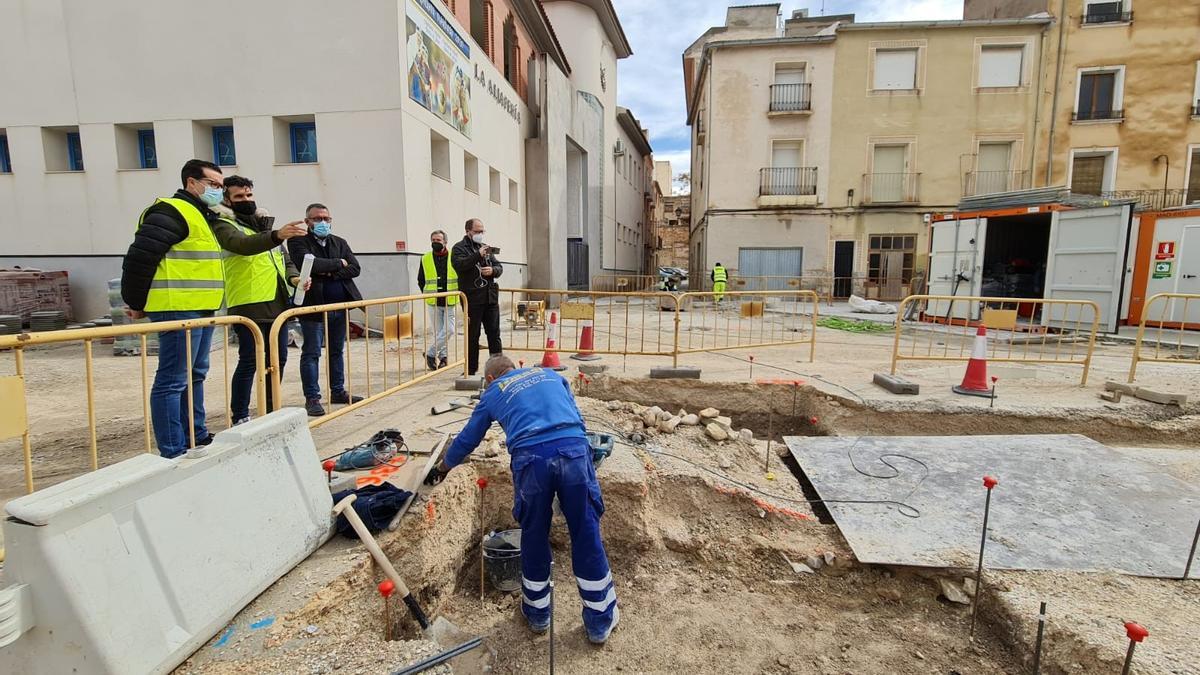 Los trabajos de remodelación de la Plaza de Arriba avanzan con el objetivo de que puedan inaugurarse el próximo mes de mayo.