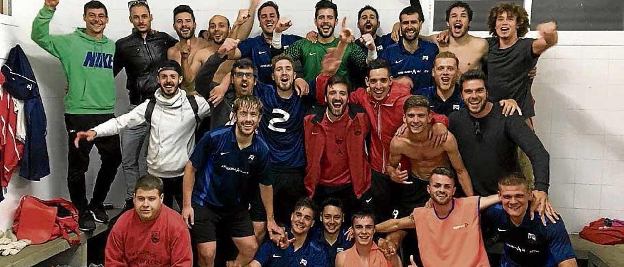 Plantilla del Inter Manacor, campeón de Primera.