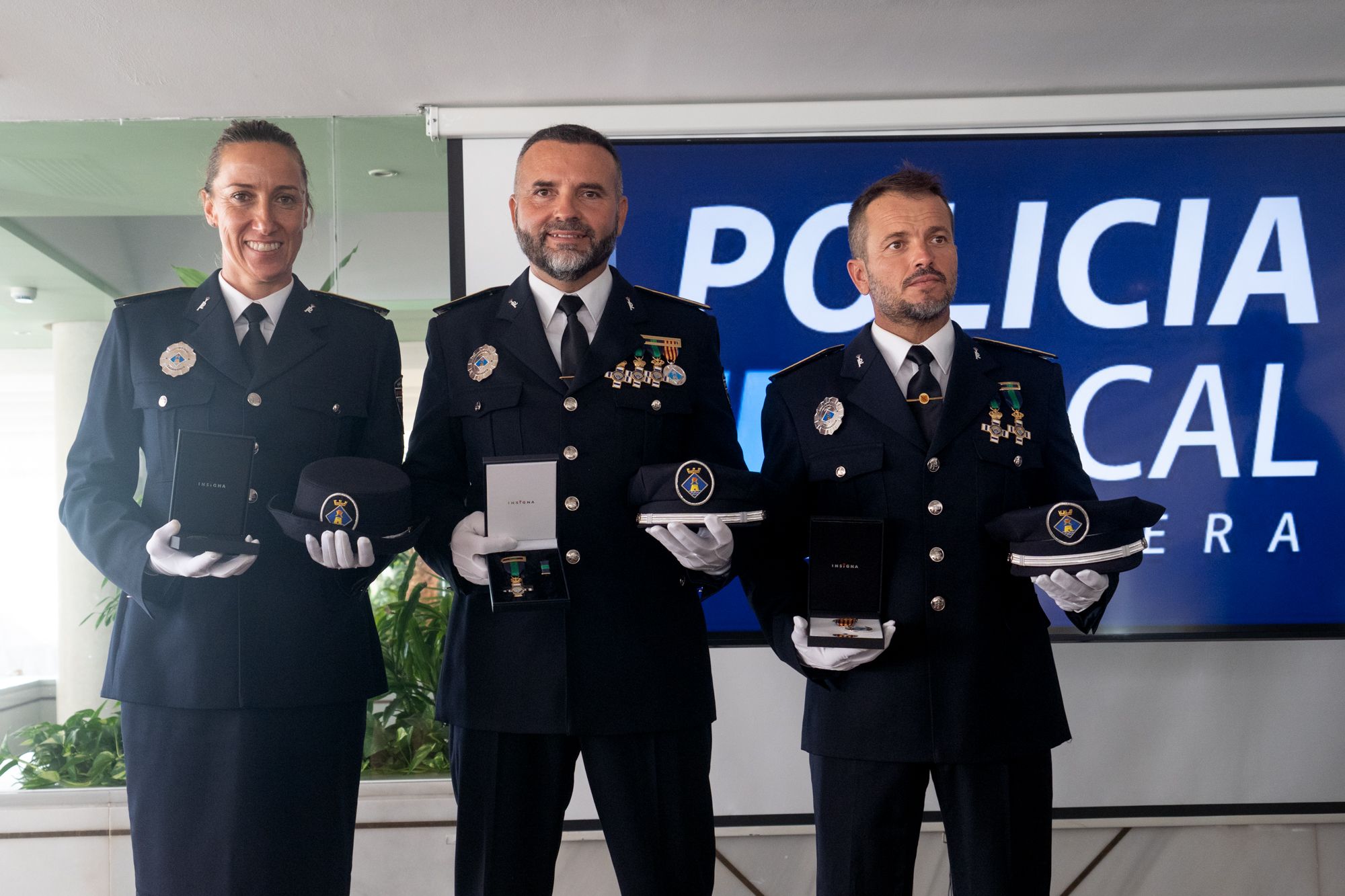 Así ha sido la entrega de medallas para premiar la labor de tres policías de Formentera