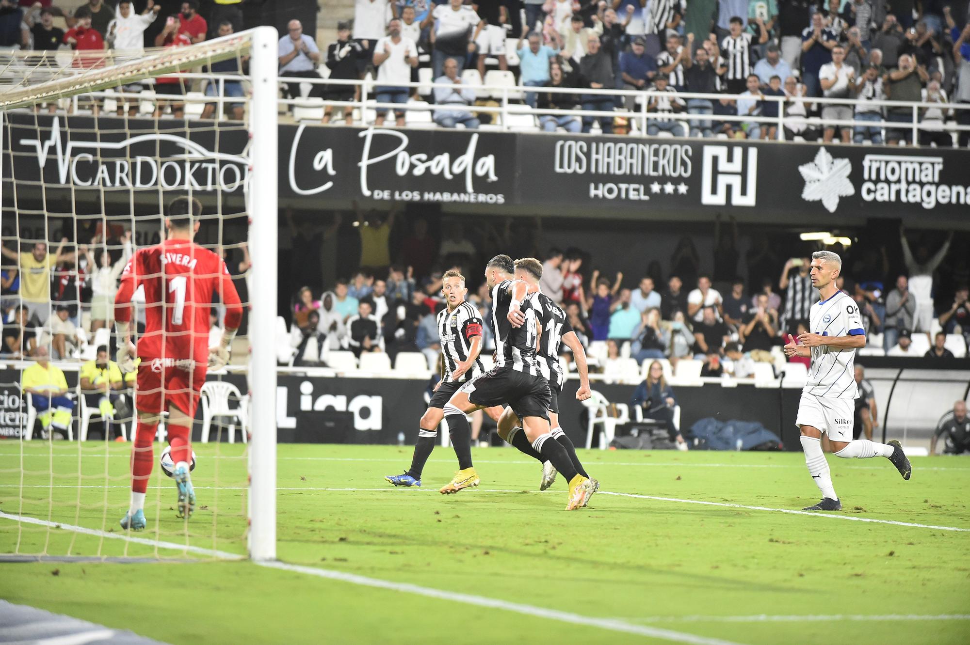 El FC Cartagena - Alavés, en imágenes