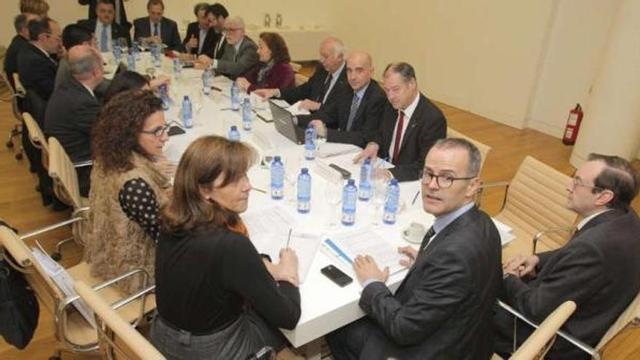 El conselleiro de Educación, rectores y demás miembros del Consello Galego de Universidades. // Xoán Álvarez