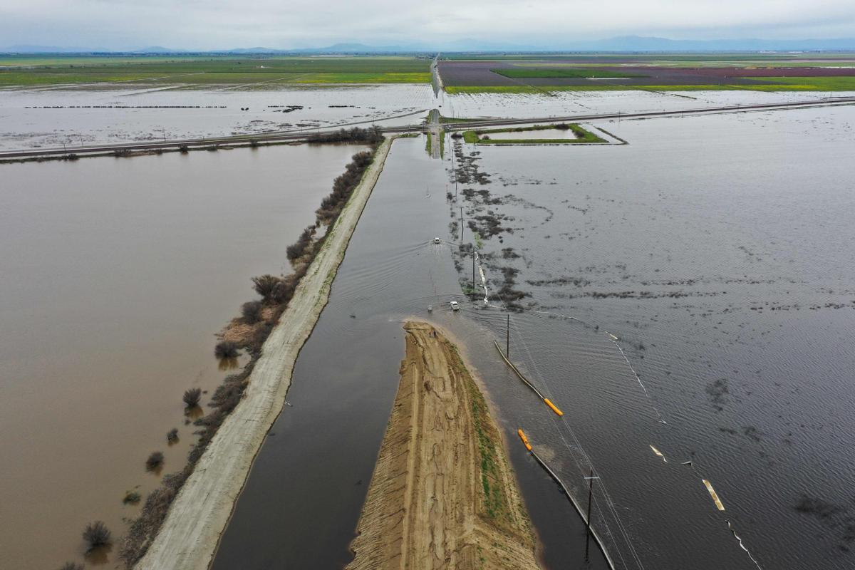 Inundaciones en el condado de Tulare, en California