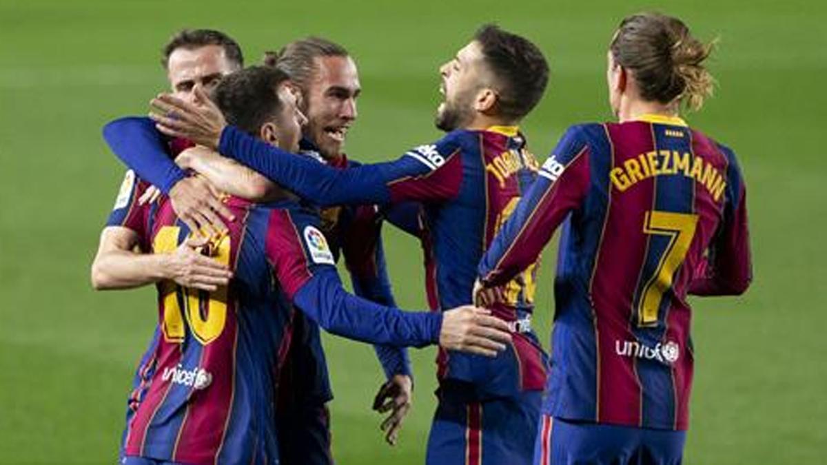 Los futbolistas del Barça, celebrando un gol