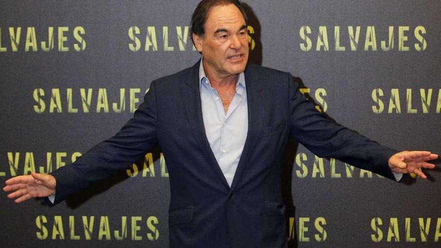 Oliver Stone, bajo sospecha