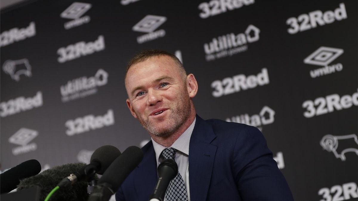 Rooney, el día de su presentación como entrenador-jugador del Derby County.