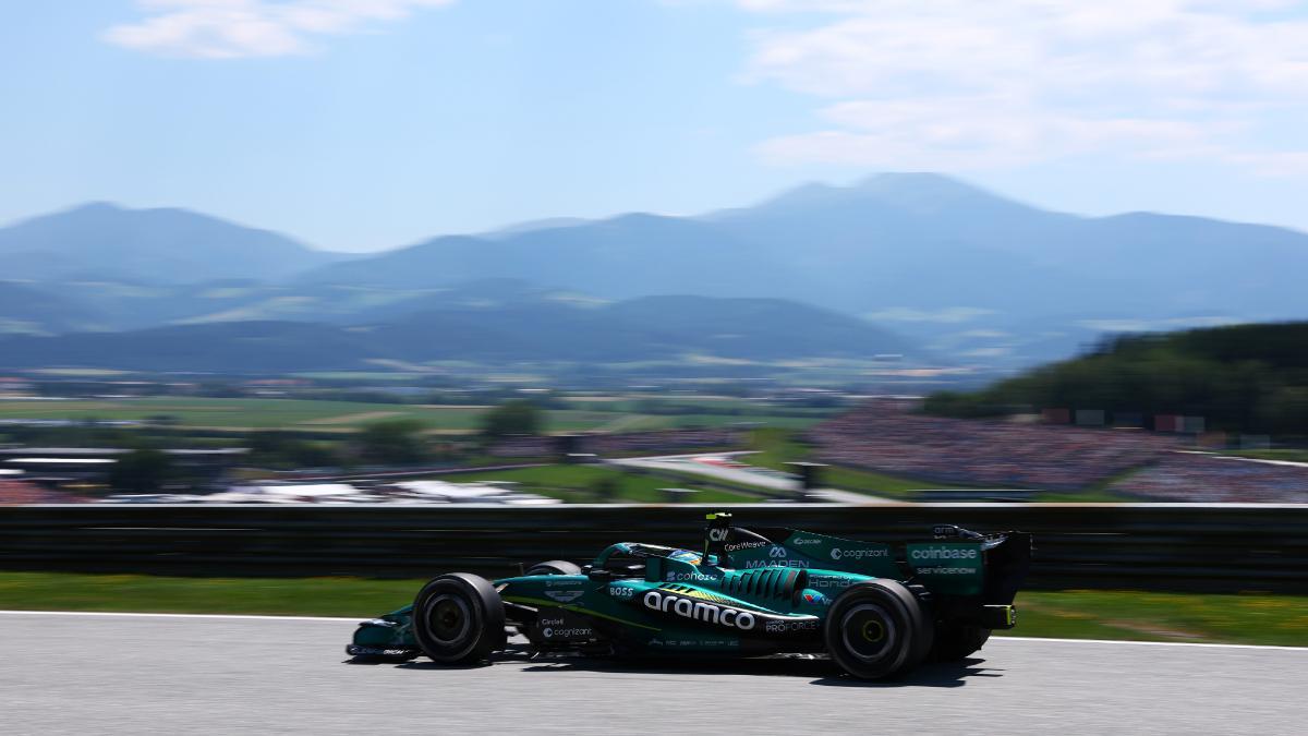 Fernando Alonso , durante los entrenamientos libres del GP de Austria