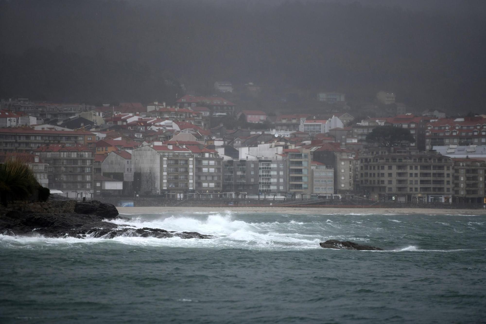 La borrasca Hortense amarra la flota en Poio y Sanxenxo