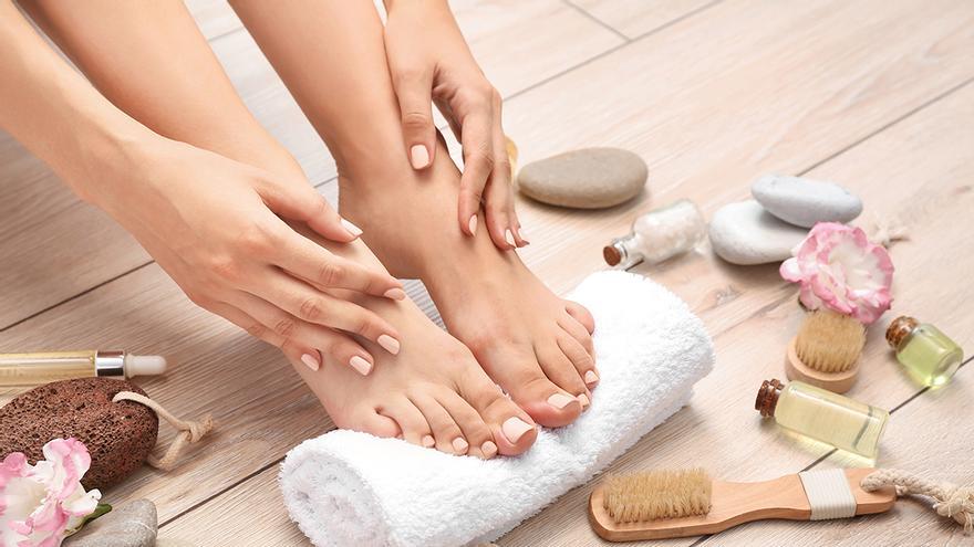 Poner los pies en vinagre: el secreto para para rejuvenecerlos y mejorar la circulación