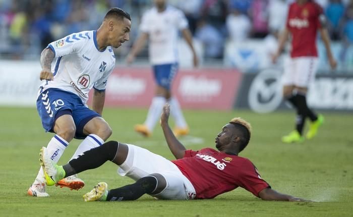 04/06/2017.DEPORTES.Partido de futbol entre CD Tenerife y Nástic Tarragona..Fotos: Carsten W. Lauritsen