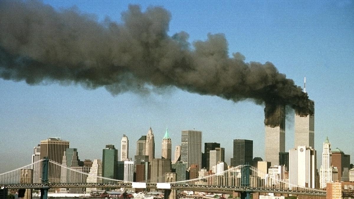 Una imagen de las torres gemelas tras recibir el impacto de los aviones el 11 de septiembre de 2001.