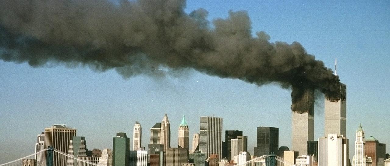 Una imagen de las torres gemelas tras recibir el impacto de los aviones el 11 de septiembre de 2001.