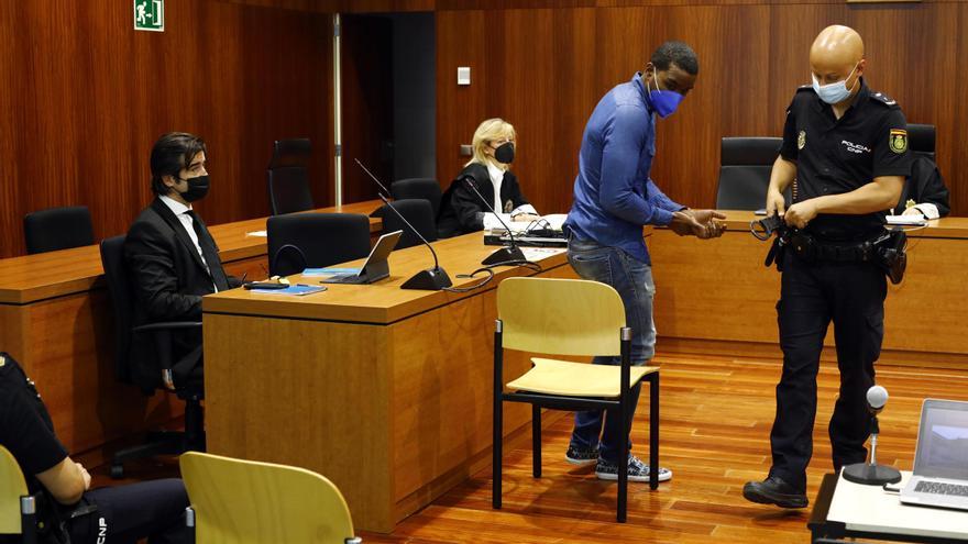 Juicio en Zaragoza I Los forenses se alinean con Homicidios y niegan el forcejeo en el crimen de Reyes