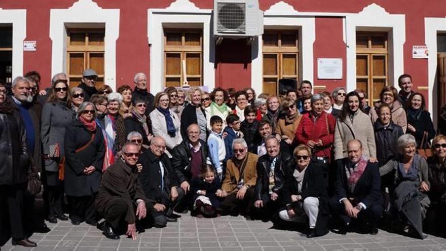 Villena homenajea a la maestra María Gosálbez con una calle en el casco antiguo
