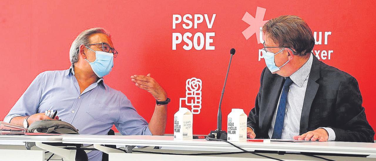 Mata y Puig, en una ejecutiva del PSPV.