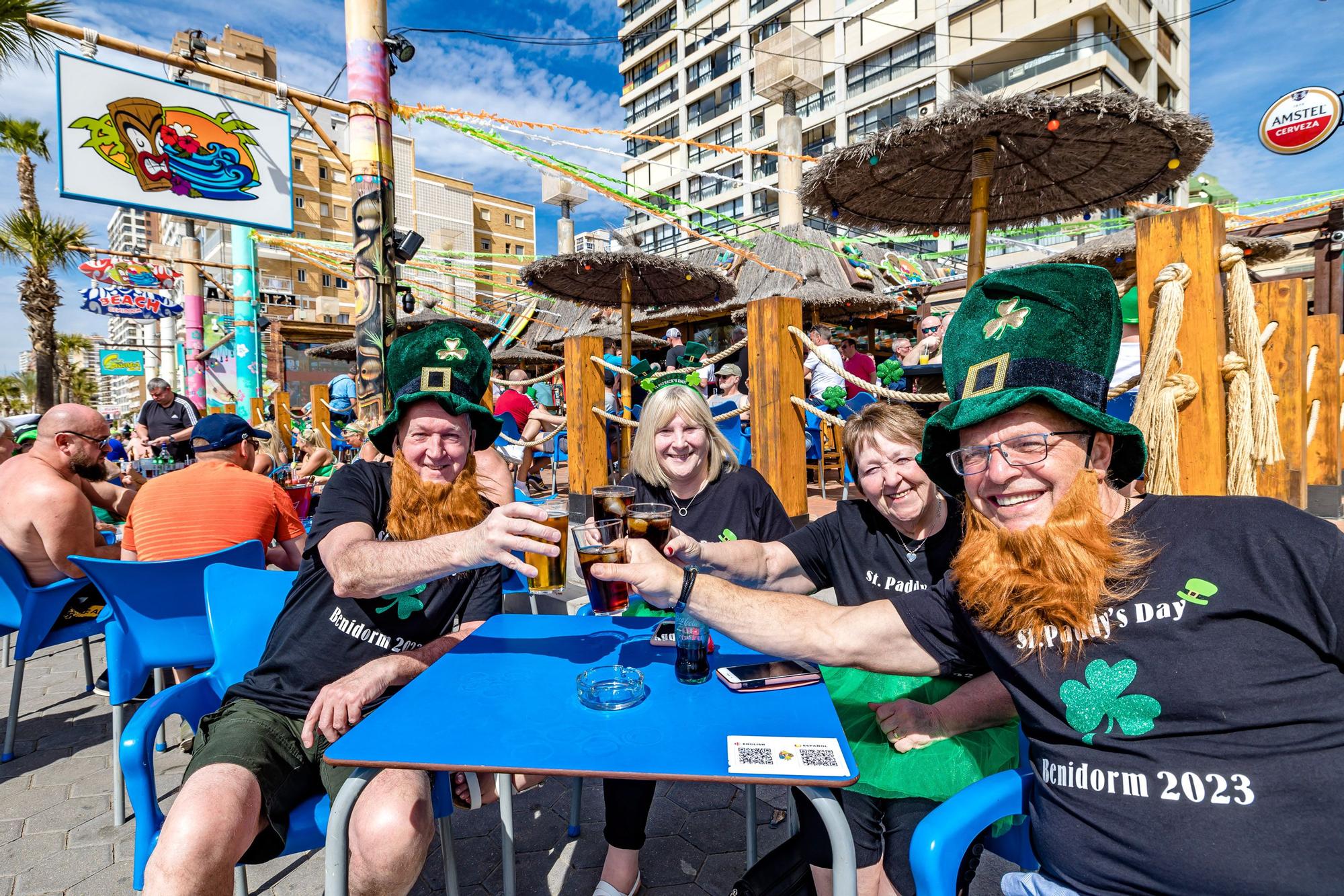 Saint Patrick llena de verde las calles de Benidorm