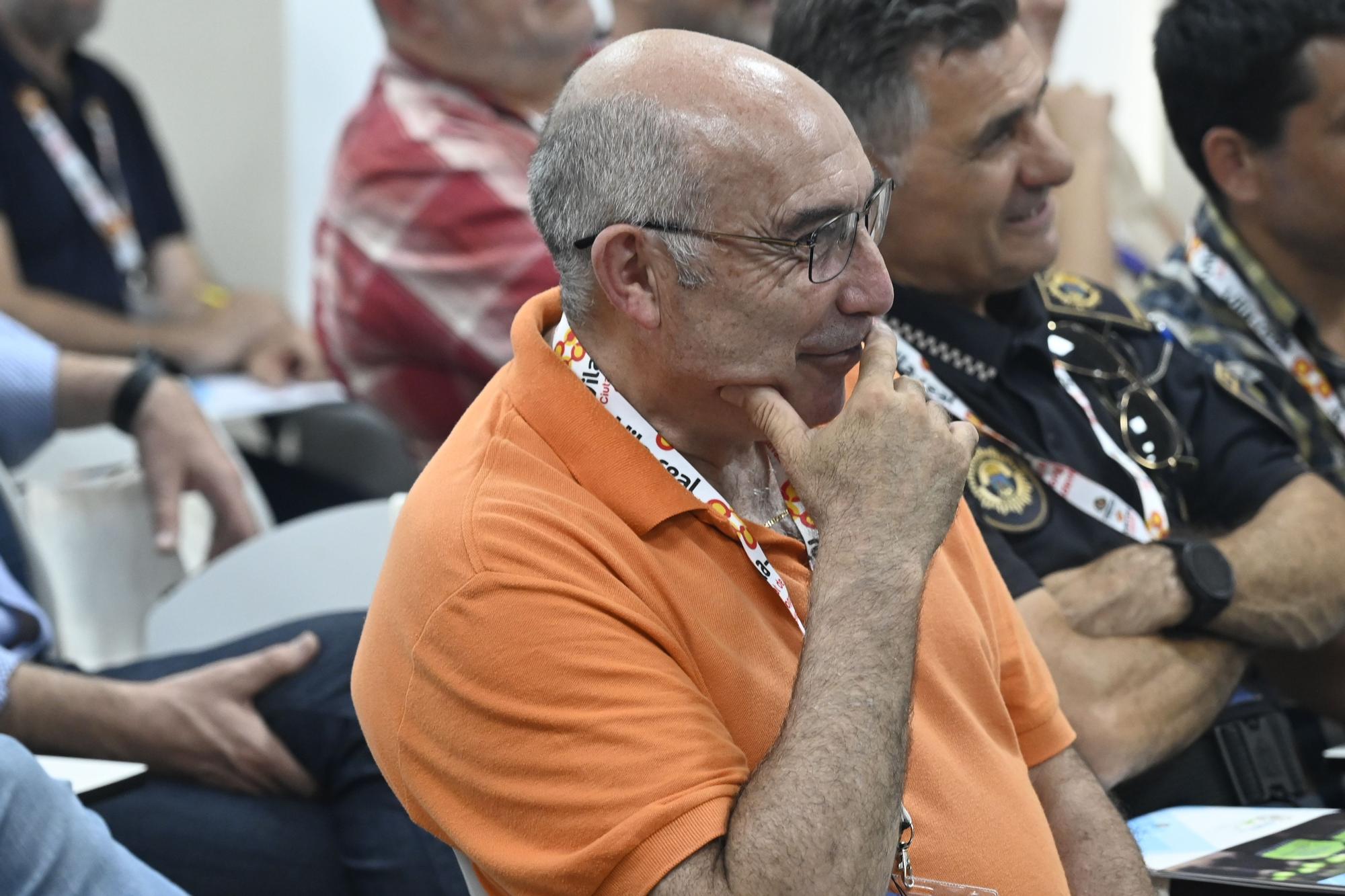 Las imágenes del primer seminario nacional en Vila-real sobre motivación para mandos de la Policía Local
