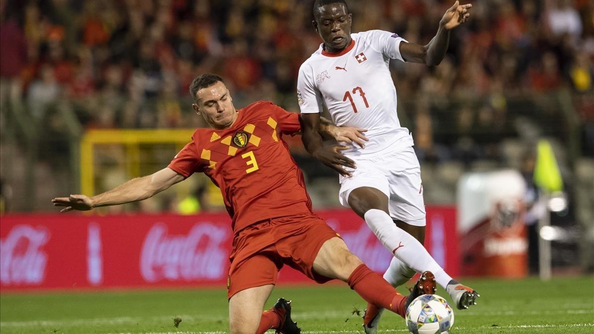 aguasch45442858 belgium s thomas vermaelen  left  fights for the ball agains181012225959