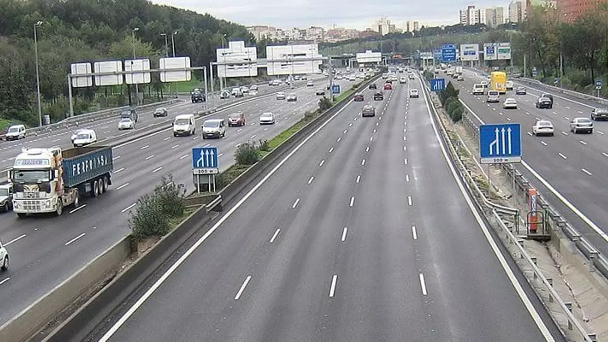 La penúltima sorpresa de la "yincana" madrileña: arranca la campaña veraniega de asfaltado de la M-30