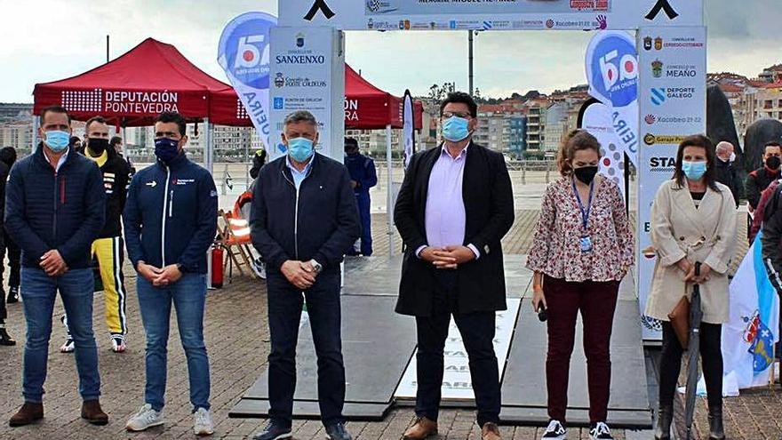 Minuto de silencio en el acto de inauguración del rally