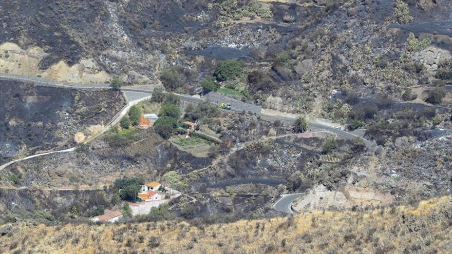 El incendio que asola Gran Canarias ha quemado ya 1.500 hectáreas