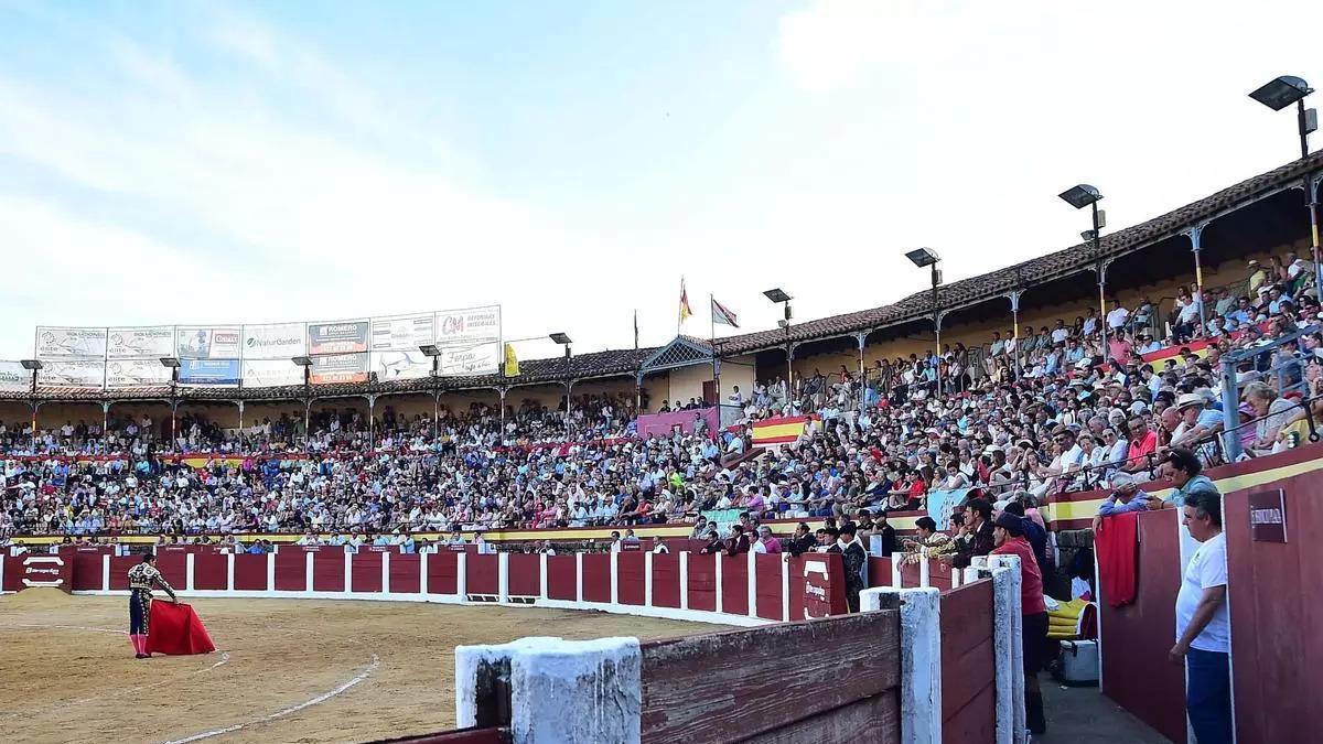 Ya hay festejo taurino para el Martes Mayor de Plasencia, con novilleros en prácticas y gratuito.